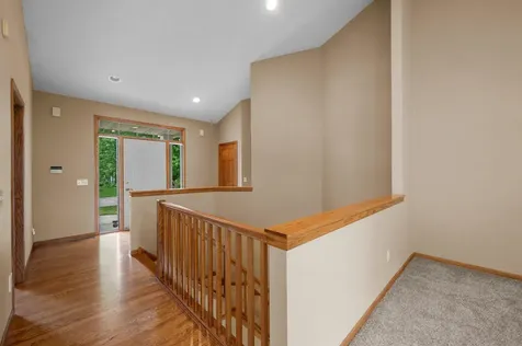 3878 Arlington Drive Woodbury MN 55129