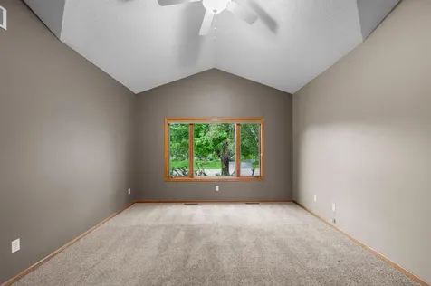 3878 Arlington Drive Woodbury MN 55129