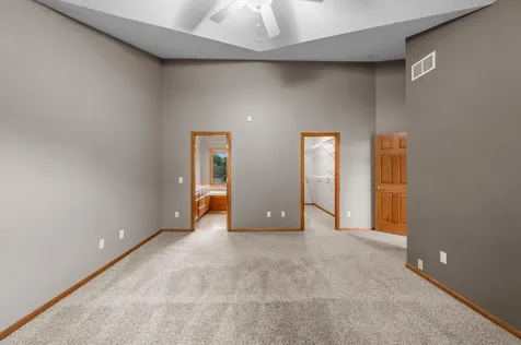 3878 Arlington Drive Woodbury MN 55129