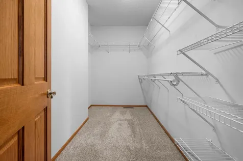 3878 Arlington Drive Woodbury MN 55129