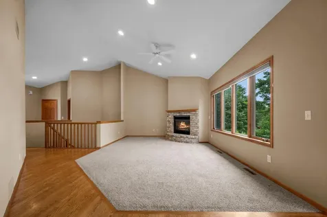 3878 Arlington Drive Woodbury MN 55129