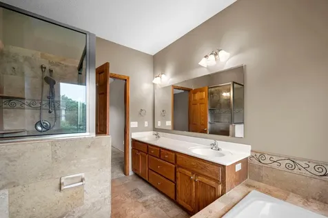 3878 Arlington Drive Woodbury MN 55129