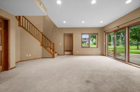 3878 Arlington Drive Woodbury MN 55129