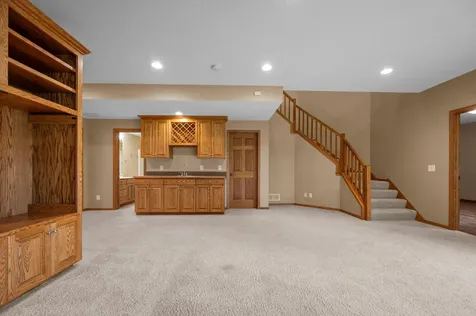 3878 Arlington Drive Woodbury MN 55129