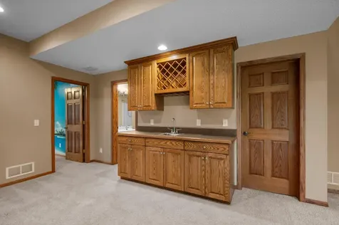 3878 Arlington Drive Woodbury MN 55129