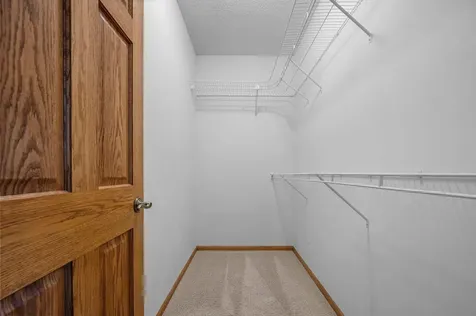 3878 Arlington Drive Woodbury MN 55129
