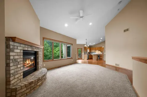 3878 Arlington Drive Woodbury MN 55129