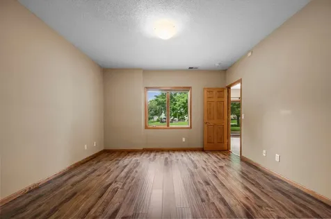 3878 Arlington Drive Woodbury MN 55129