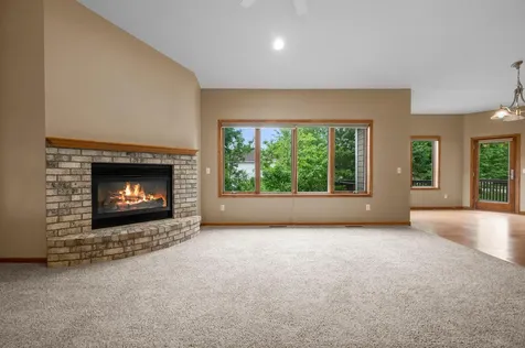 3878 Arlington Drive Woodbury MN 55129