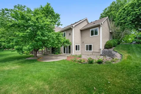 3878 Arlington Drive Woodbury MN 55129