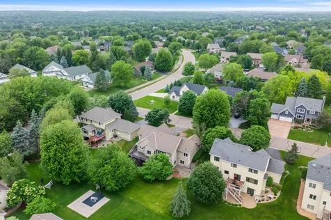 3878 Arlington Drive Woodbury MN 55129