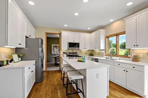 16599 Imperial Court Lakeville MN 55044