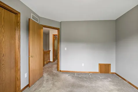 16599 Imperial Court Lakeville MN 55044