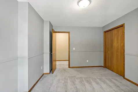 16599 Imperial Court Lakeville MN 55044