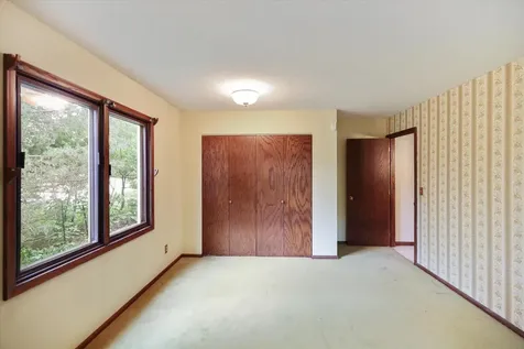 13009 Lakeview Drive Burnsville MN 55337