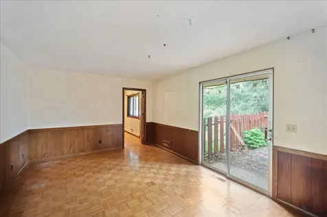 13009 Lakeview Drive Burnsville MN 55337