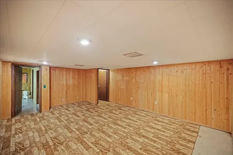 13009 Lakeview Drive Burnsville MN 55337