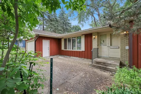 13009 Lakeview Drive Burnsville MN 55337