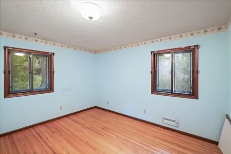 13009 Lakeview Drive Burnsville MN 55337