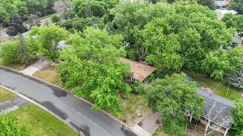 13009 Lakeview Drive Burnsville MN 55337