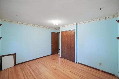 13009 Lakeview Drive Burnsville MN 55337