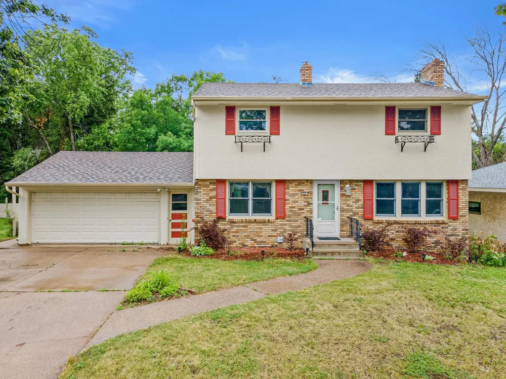 51 Luella Street S Saint Paul MN 55119