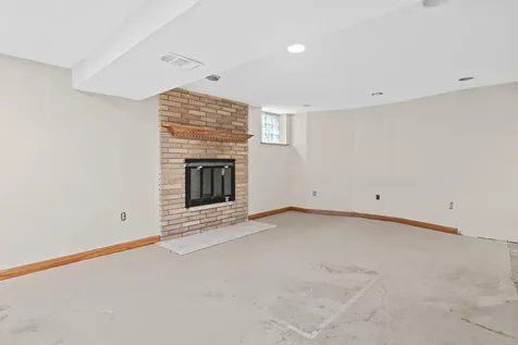 51 Luella Street S Saint Paul MN 55119