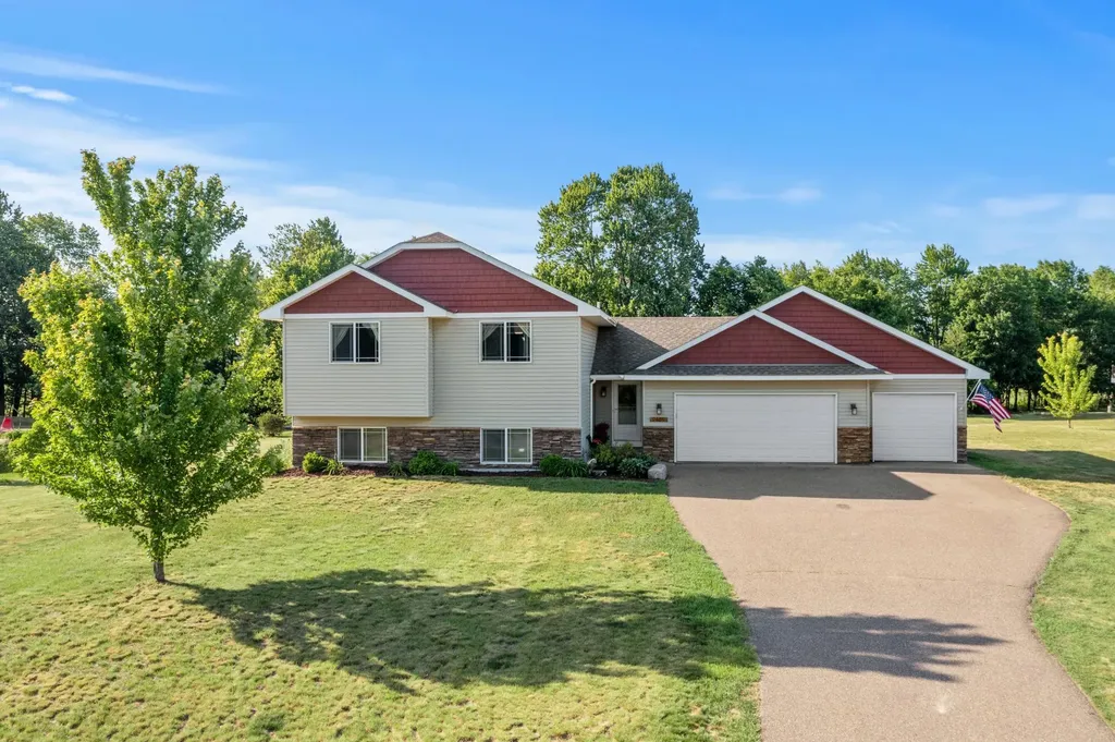 9469 242nd Lane NE Stacy MN 55079
