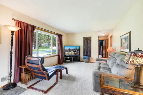 10519 Thomas Avenue S Bloomington MN 55431