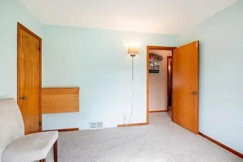 10519 Thomas Avenue S Bloomington MN 55431