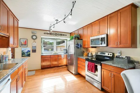 10519 Thomas Avenue S Bloomington MN 55431