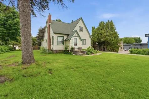 1113 State Street N Waseca MN 56093
