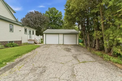 1113 State Street N Waseca MN 56093
