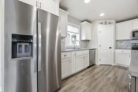 6204 63rd Avenue S Fargo ND 58104