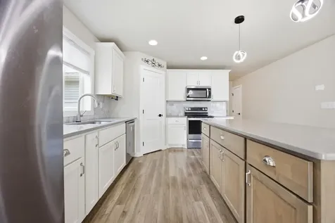 6204 63rd Avenue S Fargo ND 58104