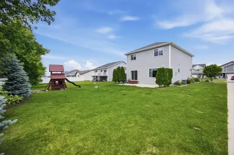 6204 63rd Avenue S Fargo ND 58104