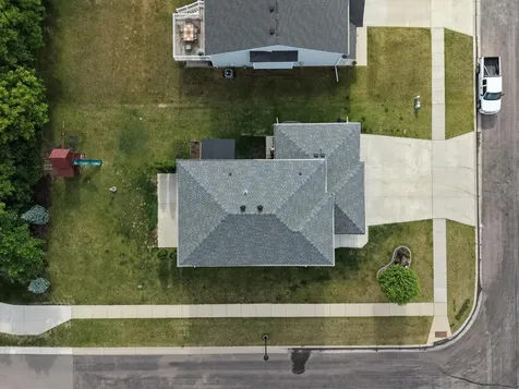 6204 63rd Avenue S Fargo ND 58104