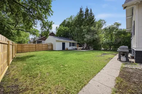 1402 8th Avenue S Fargo ND 58103