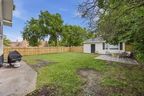 1402 8th Avenue S Fargo ND 58103