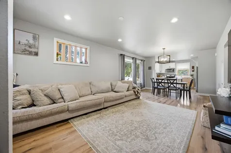 1402 8th Avenue S Fargo ND 58103