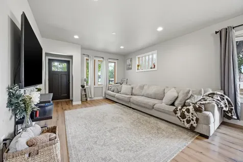 1402 8th Avenue S Fargo ND 58103