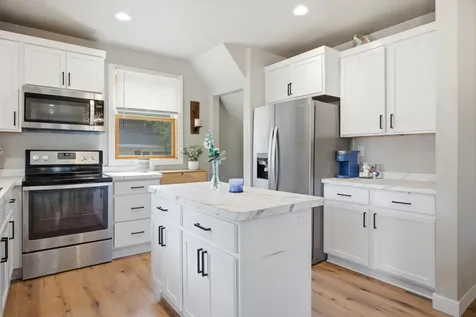 1402 8th Avenue S Fargo ND 58103