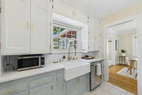 2019 Palace Avenue Saint Paul MN 55105