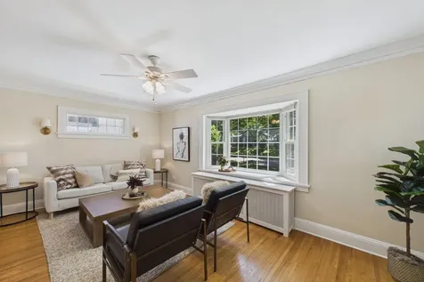2019 Palace Avenue Saint Paul MN 55105