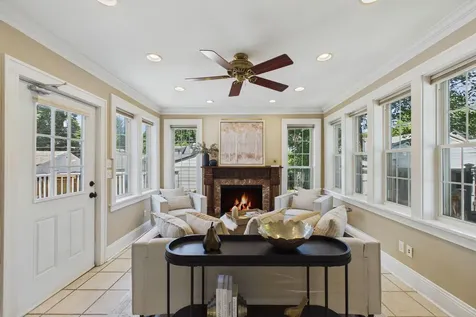 2019 Palace Avenue Saint Paul MN 55105
