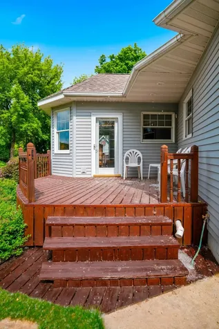 1146 Pleasure Drive W Litchfield MN 55355