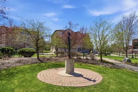 5275 Grandview Square Edina MN 55436
