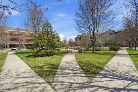 5275 Grandview Square Edina MN 55436