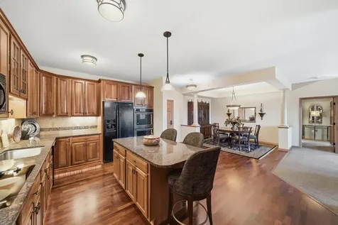 5275 Grandview Square Edina MN 55436