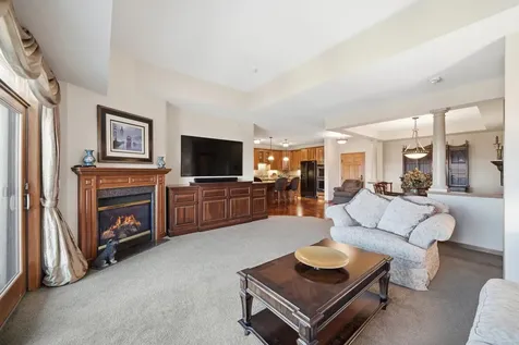 5275 Grandview Square Edina MN 55436